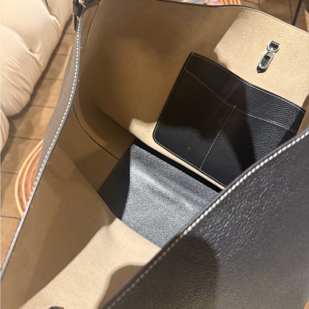 Toteme Black Pebbled Leather Tote with Contrast Stitching - Picture 5 of 5